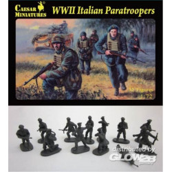WWII Italian Paratroopers 
