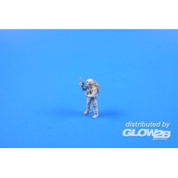 Israeli sold. w/mine thrower ammo, Leb06 