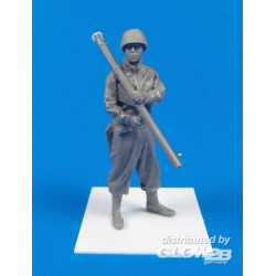 II US Army Soldier with Bazooka M1A2 (Anzio 1944)