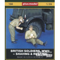 Britische Soldaten, WWII Shaving & Resting