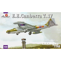 E.E.Canberra T.17 