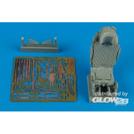 KM-1 ejection seat 