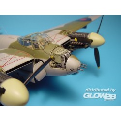 Mosquito FB Mk.VI Waffenschacht mit Bewaffnung
