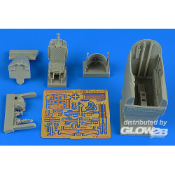 MiG-25RB Foxbat-B cockpit set for ICM 