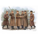 Soviet Artillery - Commander Inspection 