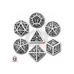 Dwarven Dice White/Black (7)