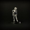 Brother Vinni Miniatures 28 mm elven guard female unarmed